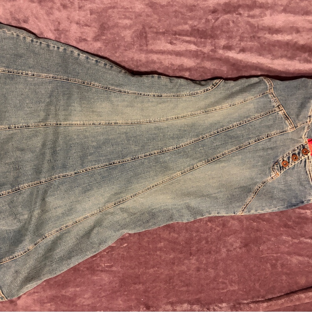 Blue Asphalt 90’s/80’s low calf length skirt in good condition